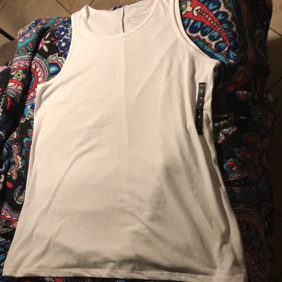 NWT Torrid Classic Fit White Tank Top Size 18/20 - Picture 2 of 7